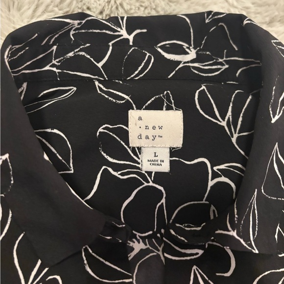 a new day Black and White Floral Button Down Shirt - Picture 3 of 3